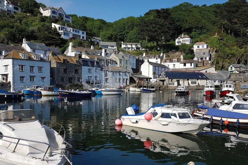 Bijou Coastal Apartment In Polperro With Onsite Parking Exterior photo